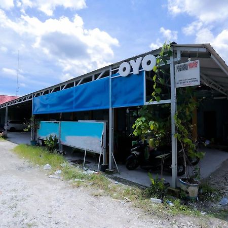 Oyo 2692 Penginapan Mba Ros Banjarbaru Eksteriør bilde