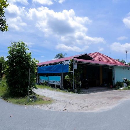 Oyo 2692 Penginapan Mba Ros Banjarbaru Eksteriør bilde